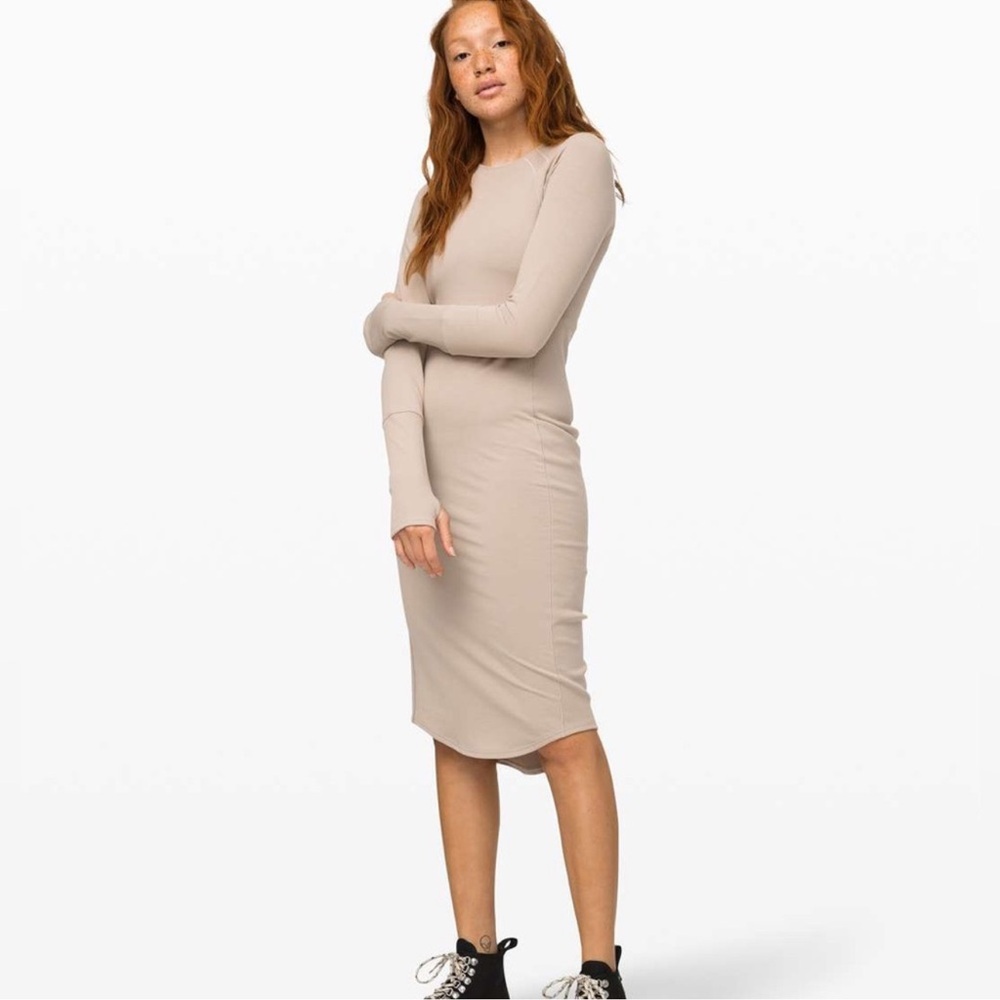 NWOT Lululemon Om and On dress